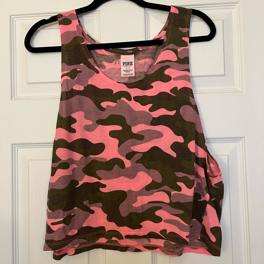 Women’s muscle tank top. PINK